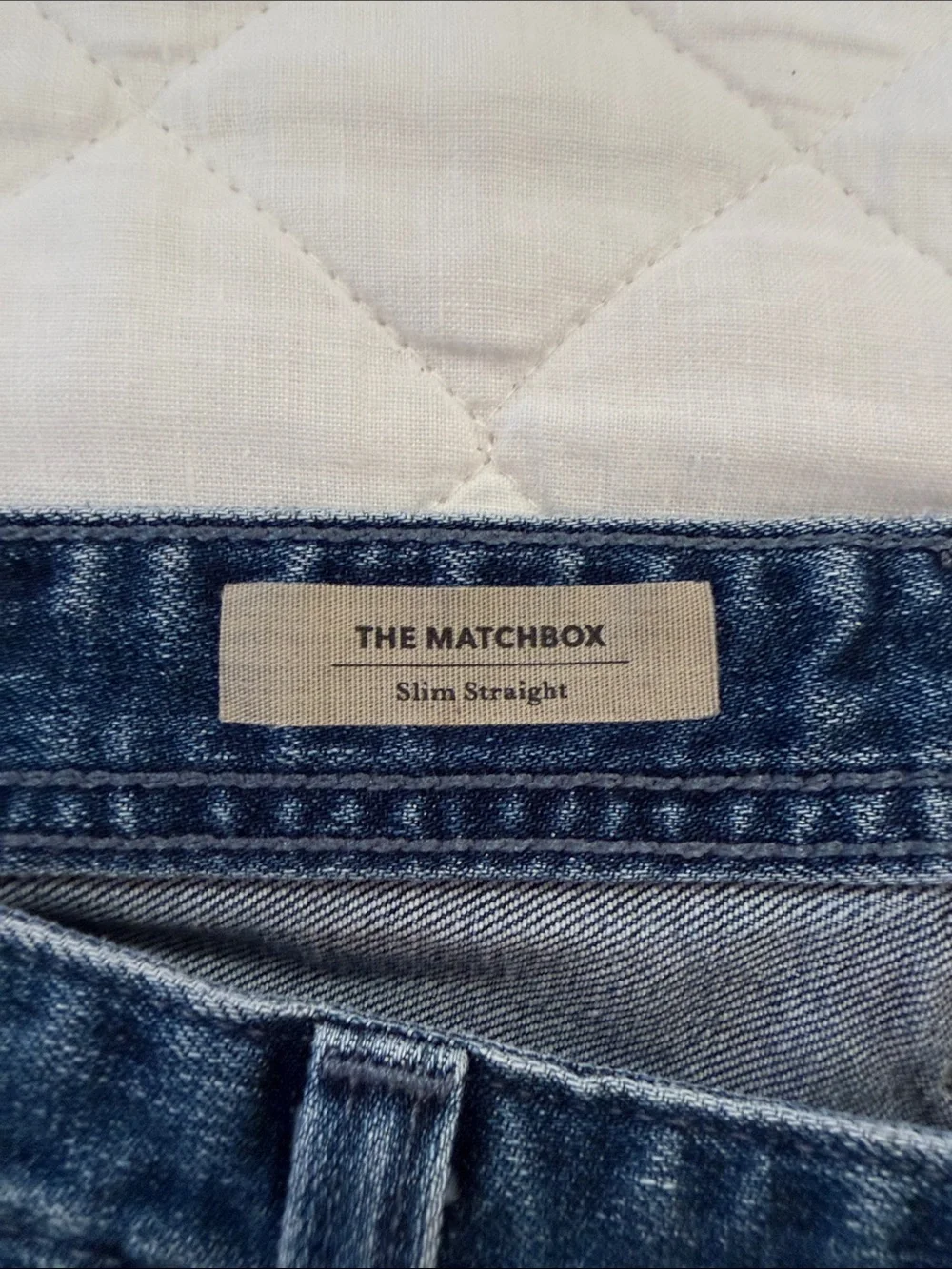 Ag Adriano Goldschmied Straight-Leg Jeans in Dark Blue Wash
